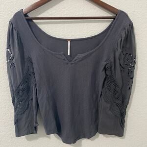 Free People Fitted Top Womens Size XS Gray Lacy Puff 3/4 Sleeves